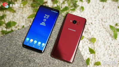 帶著三星Galaxy S輕奢版 邂逅雨后的三里屯