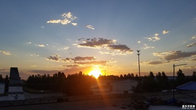 來(lái)，看看夕陽(yáng)，