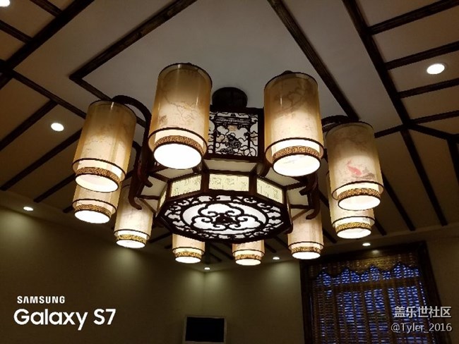 晚飯時(shí)間……