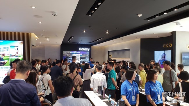 廣州中華廣場駿和D3三星授權(quán)體驗店 盛大開業(yè)