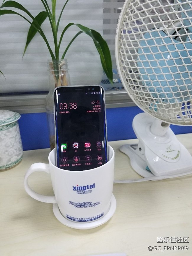 創(chuàng)意無線充電座