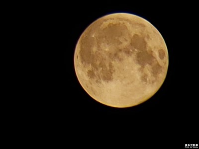 月食那天s9+和*望遠鏡拍攝