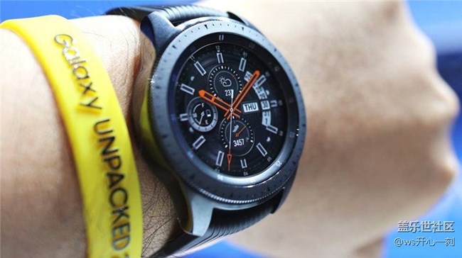 三星Galaxy Watch現(xiàn)場實拍圖賞:看上去就像是一塊真機械表 三星Galaxy Watch現(xiàn)場實拍圖賞:看上去就像是一塊真機械表