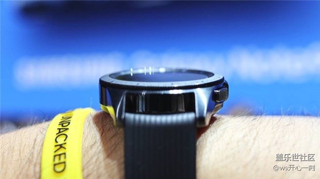 三星Galaxy Watch現(xiàn)場實拍圖賞:看上去就像是一塊真機械表 三星Galaxy Watch現(xiàn)場實拍圖賞:看上去就像是一塊真機械表