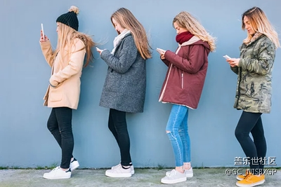 三星移動高管:手機“應(yīng)是奴隸而非主人” 三星移動高管:手機“應(yīng)是奴隸而非主人”