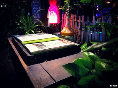 夜色下的田子坊