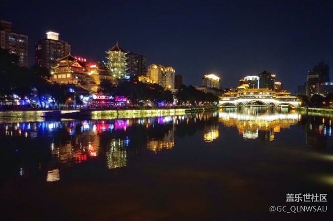 更新了8.0，相機(jī)果然廢了