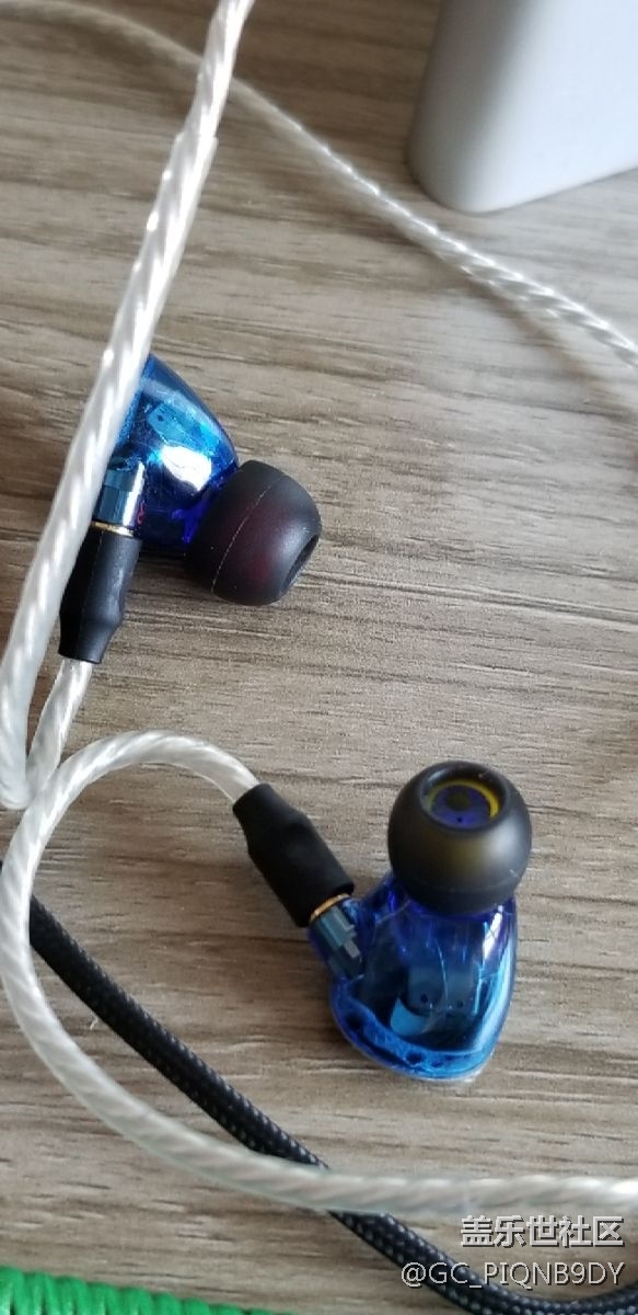 給note8配了個耳機