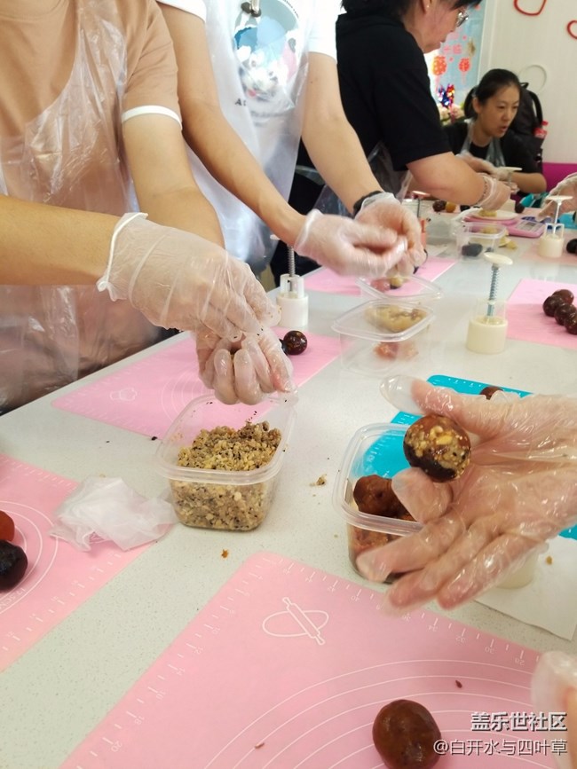 和社區(qū)一起過中秋