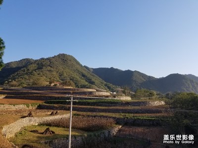 初秋的鄉(xiāng)村早晨