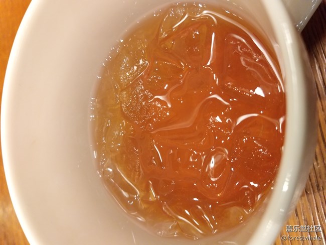 對(duì)手機(jī)的攝像又愛又恨