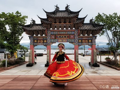 【相機(jī)里國(guó)慶】+邛海邊的偶遇