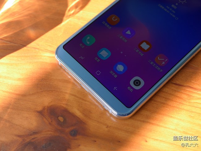 外觀精致手感細(xì)膩 三星Galaxy A6s美圖賞 外觀精致手感細(xì)膩 三星Galaxy A6s美圖賞