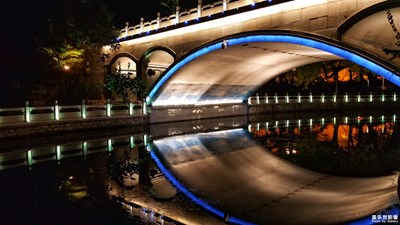 護(hù)城河夜景