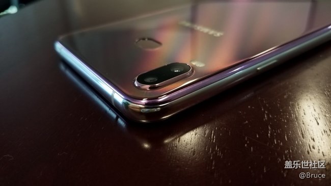 Galaxy A6s 四色照片共享