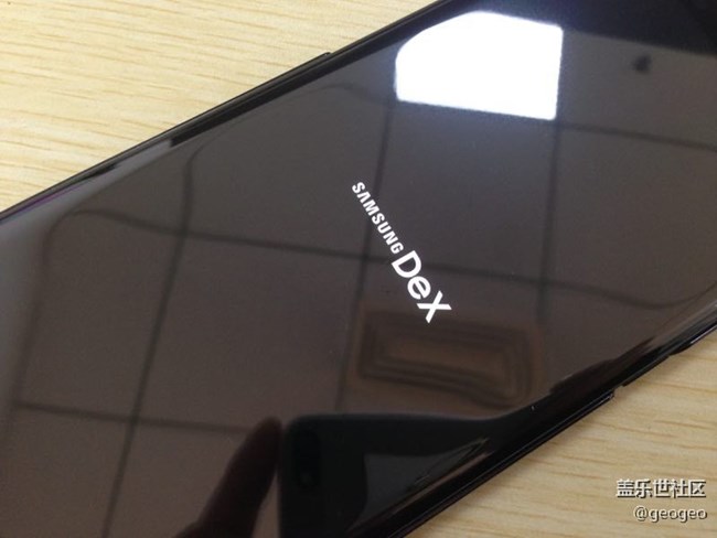 淘到一款便宜好用、兼容Dex的擴展塢