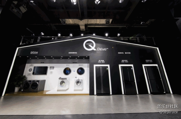 首屆進(jìn)口博覽會(huì)盛況開(kāi)幕，三星全球黑科技亮相進(jìn)博