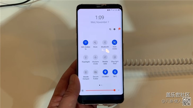 看了三星開發(fā)者大會(huì)的折疊屏手機(jī) 有點(diǎn)小雞凍！