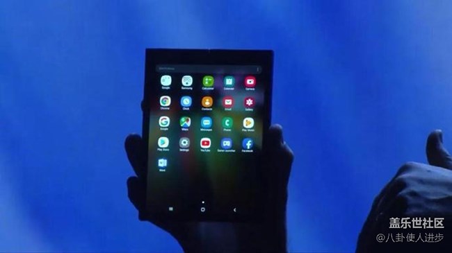 看了三星開發(fā)者大會(huì)的折疊屏手機(jī) 有點(diǎn)小雞凍！