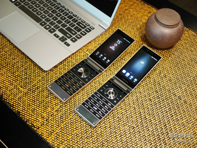 開(kāi)闔之間 風(fēng)范盡顯 三星W2019美圖賞