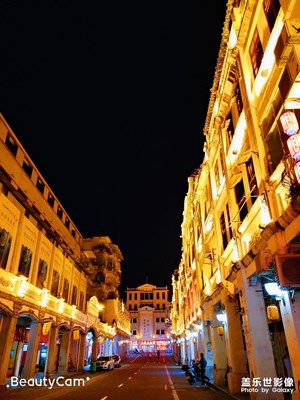中國梧州夜景的騎樓城