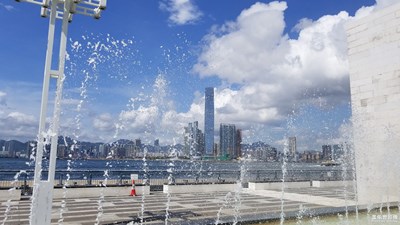 香港的藍，綠，黑