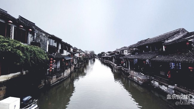 【A9s一機(jī)走天下】我們?cè)跓熡觊L(zhǎng)廊看花巷夜色