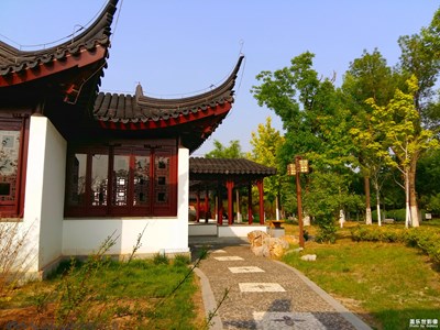 【春的記憶】+唐山南湖世園會(huì)植物園，江南園風(fēng)光