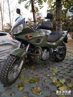 好拉風(fēng)的摩托