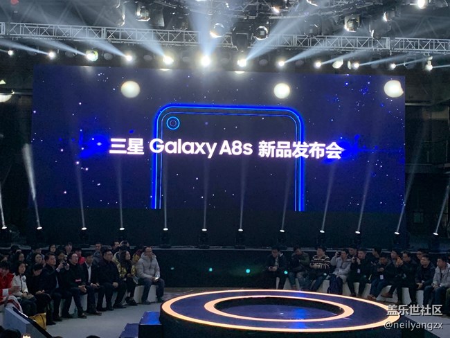 筑夢(mèng)音樂(lè)，成就年輕精英！三星發(fā)布A8s