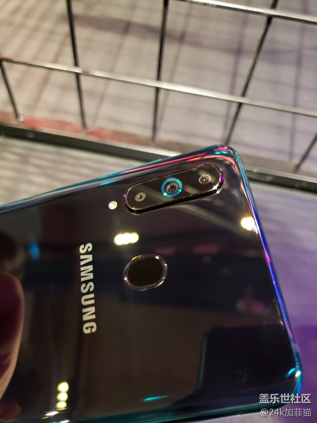 三星A8s發(fā)布會(huì)現(xiàn)場(chǎng)體驗(yàn)