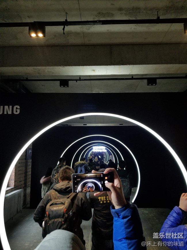 洞見未來 屏幕新形態(tài)-------三星Galaxy A8s新品發(fā)布會(huì)小記