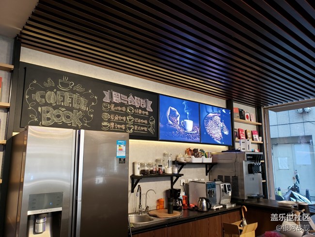 據(jù)說這是全國第一家?guī)ЭХ瑞^的三星全產(chǎn)品體驗(yàn)店哦 據(jù)說這是全國第一家?guī)ЭХ瑞^的三星全產(chǎn)品體驗(yàn)店哦