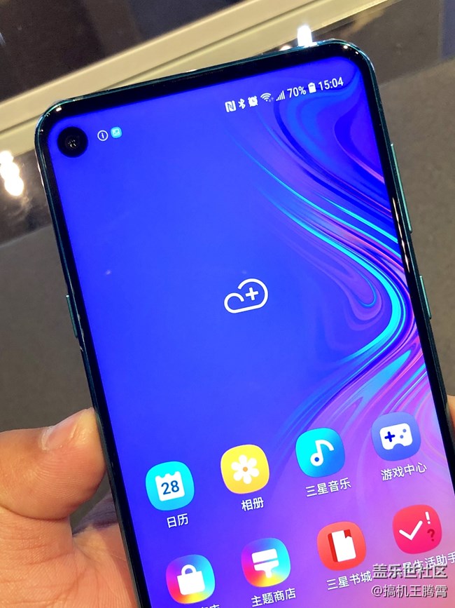 屏占比的再次突破，三星Galaxy A8s震撼登場！