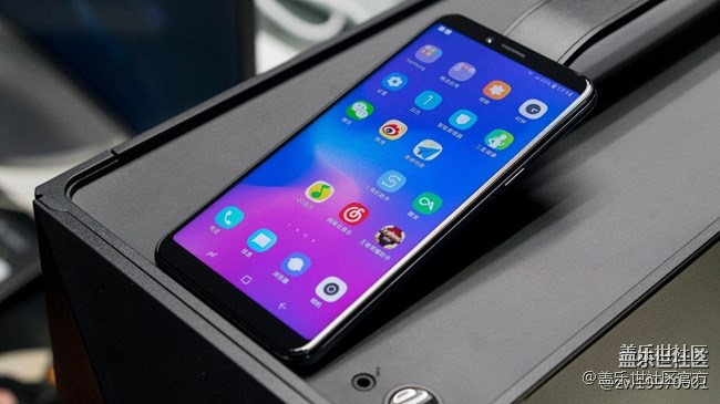 【126-127期：三星黑瞳全視屏 Galaxy A8s正式發(fā)布】