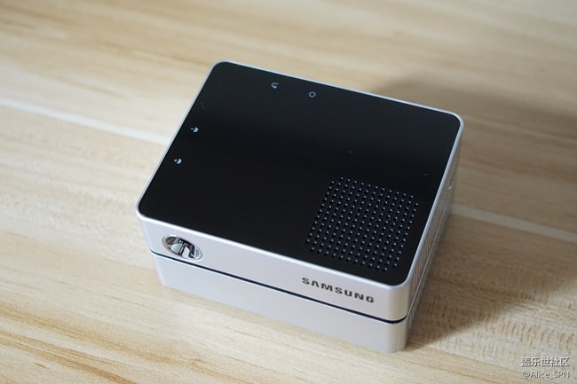 三星智能激光投影儀兩周體驗：尺寸如此mini，到底有何能耐？