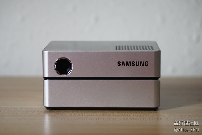 三星智能激光投影儀兩周體驗：尺寸如此mini，到底有何能耐？