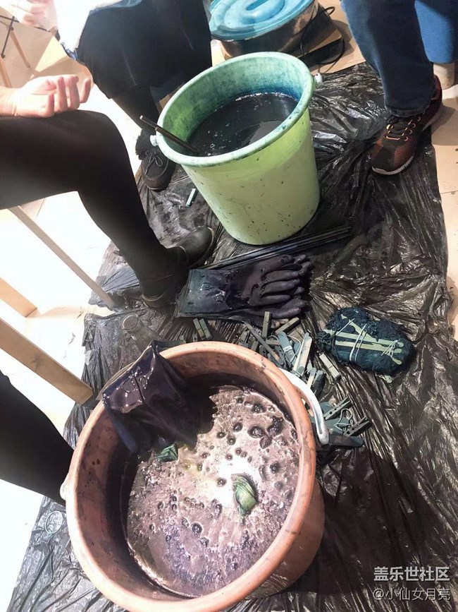 體驗(yàn)傳統(tǒng)手工扎染 體驗(yàn)傳統(tǒng)手工扎染