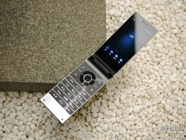 本可以靠臉吃飯 非得拼實(shí)力 三星W2019性能體驗(yàn)