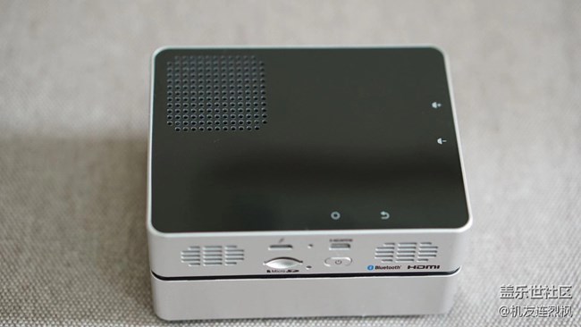 隨身攜帶的智能投影儀，三星智能激光投影儀微體驗(yàn)。