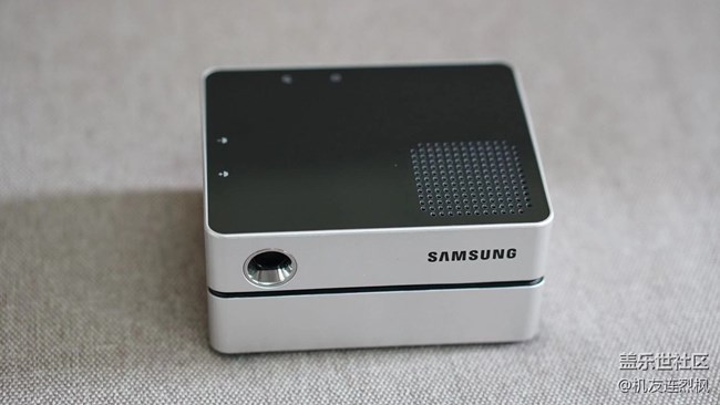 隨身攜帶的智能投影儀，三星智能激光投影儀微體驗(yàn)。