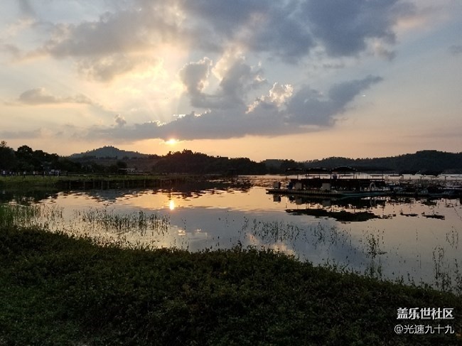 【2018我與三星的故事】訴說“那一年”的“風(fēng)塵往事” 【2018我與三星的故事】訴說“那一年”的“風(fēng)塵往事”