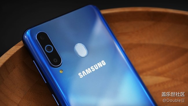 三星Galaxy A8s是否是一款值得購買的好手機(jī)？