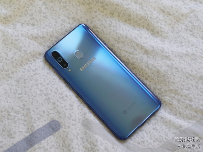 美輪美奐 原來(lái)你是這樣的漸變色Galaxy A8s