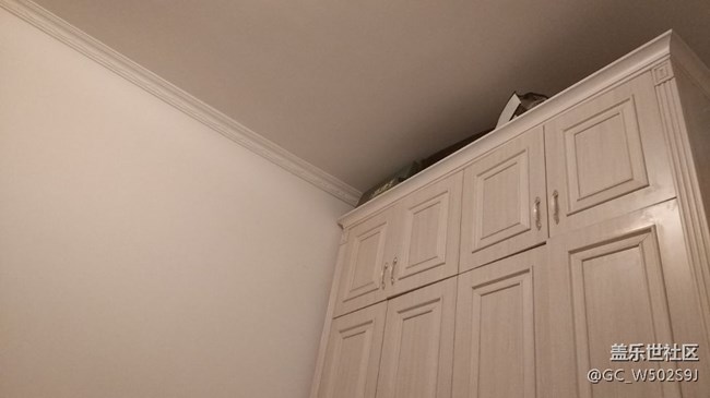 看到優(yōu)點(diǎn)還要看缺點(diǎn)，說一下拍照和主題的不足吧