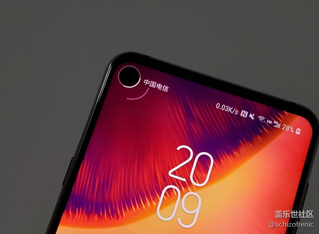 黑瞳全視屏+極致手感，三星Galaxy A8s真機上手體驗