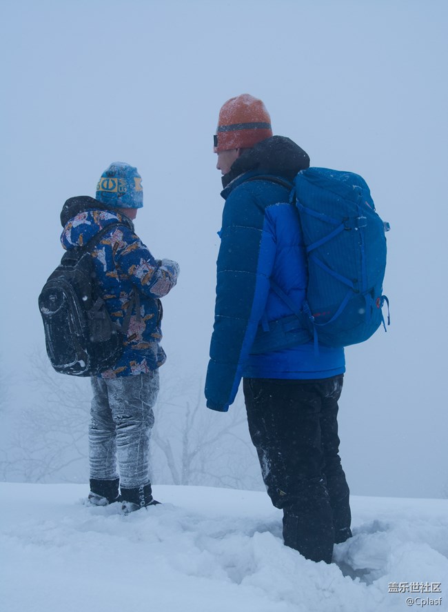 紛紛瑞雪落人間 雪鄉(xiāng)迎“星”年 紛紛瑞雪落人間 雪鄉(xiāng)迎“星”年