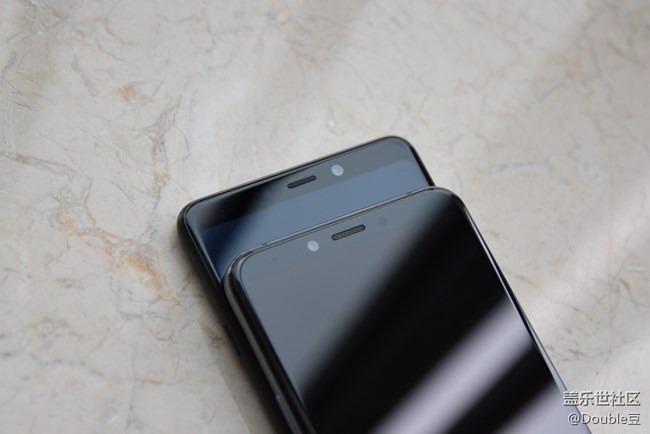 極致四攝VS性價(jià)比：三星A9s與A6s外觀對(duì)比賞析