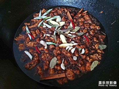 紅紅火火過大年