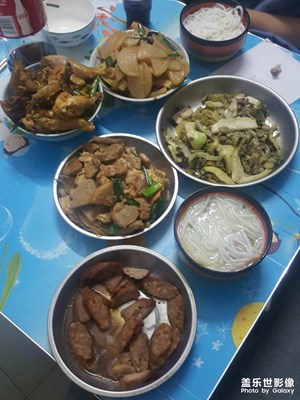 [新春年夜飯]+簡(jiǎn)簡(jiǎn)單單